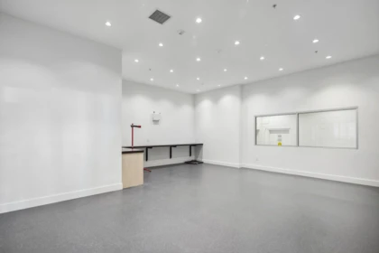 Hot Tub / Spa Photo of 204 711 W 14th Street, North Vancouver, BC
