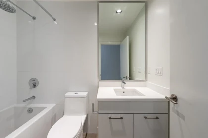 Mudroom Photo of 204 711 W 14th Street, North Vancouver, BC