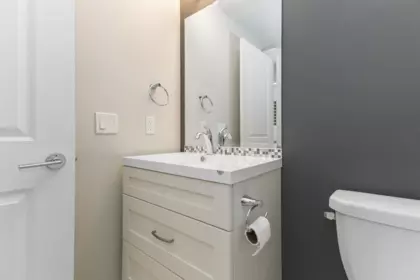 Laundry Room Photo of 2206 2180 Gladwin Road, Abbotsford, BC