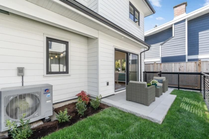 Front Yard Photo of 1 1860 Moore Avenue, Burnaby, BC