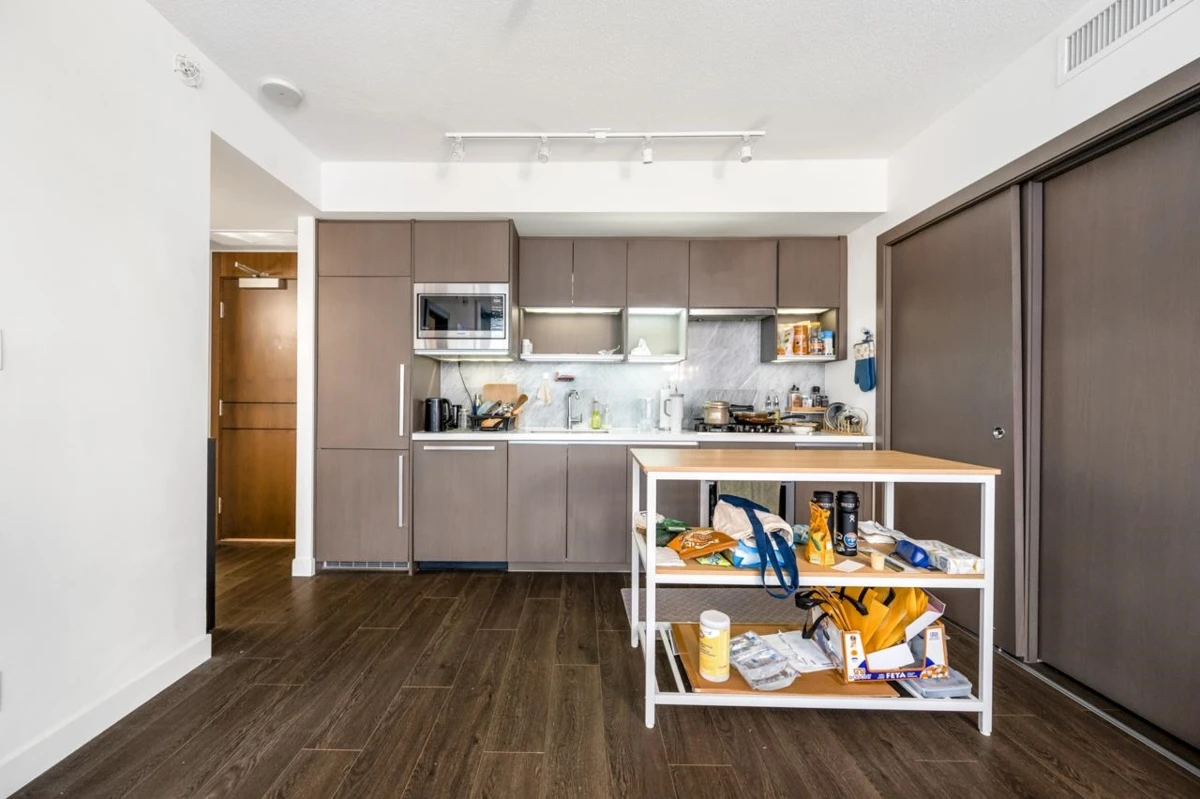 Dining Area Photo of 1517 68 Smithe Street, Vancouver, BC