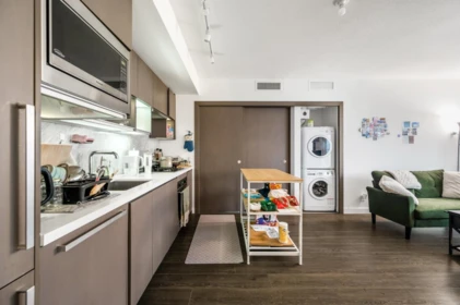 Kitchen Island Photo of 1517 68 Smithe Street, Vancouver, BC