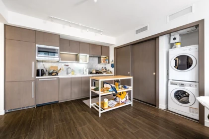 Kitchen Photo of 1517 68 Smithe Street, Vancouver, BC