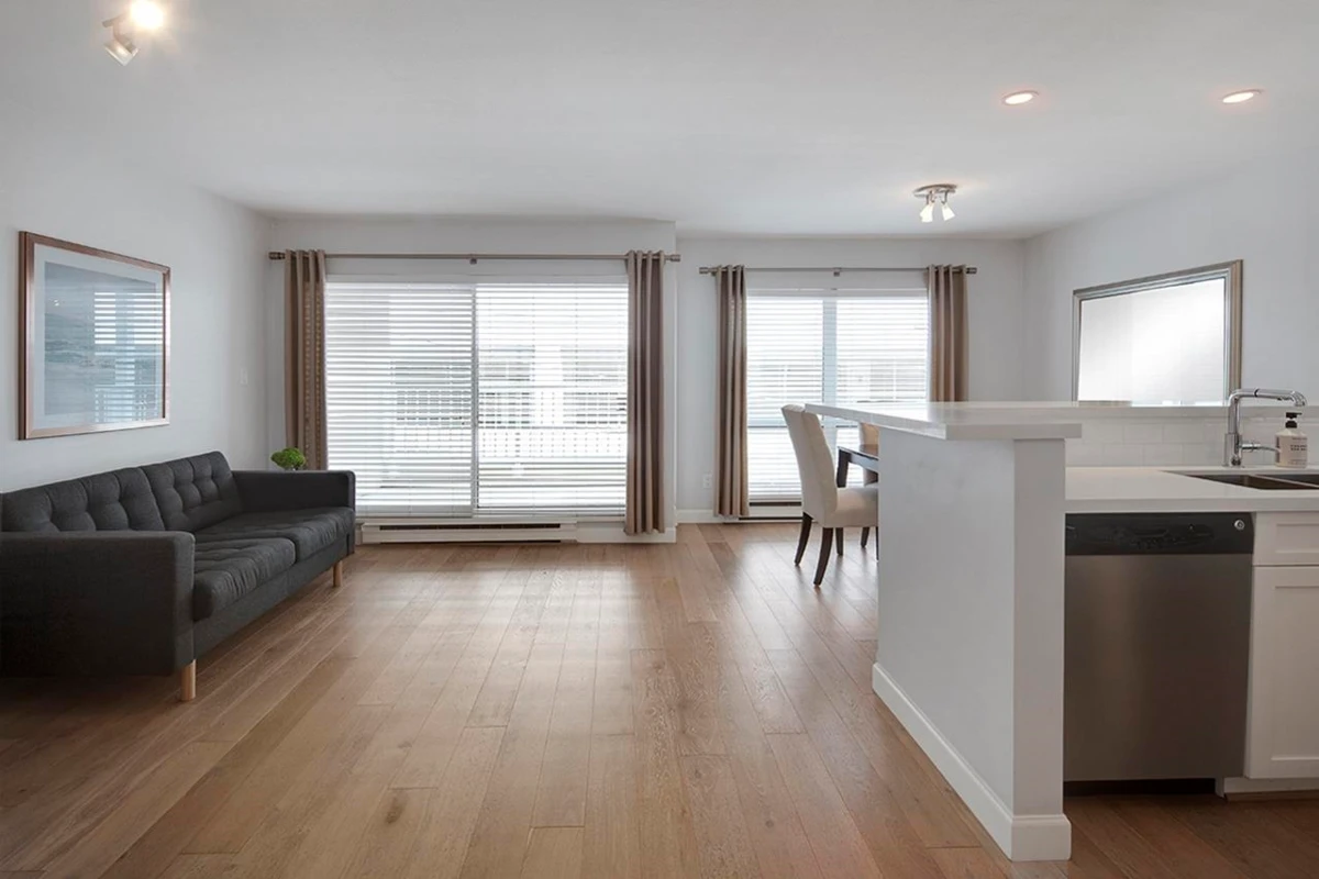 Living Room Photo of 203 985 W 10th Avenue, Vancouver, BC