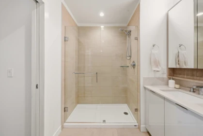 Guest Bathroom Photo of 607 128 E 8th Street, North Vancouver, BC