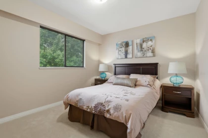 Basement Recreation Room Photo of 8469 153a Street, Surrey, BC