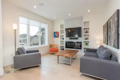 Loft / Bonus Room Photo of 341 E 13th Street, North Vancouver, BC