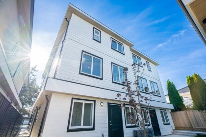 Community Amenities Photo (Clubhouse) of 101 7472 124 Street, Surrey, BC
