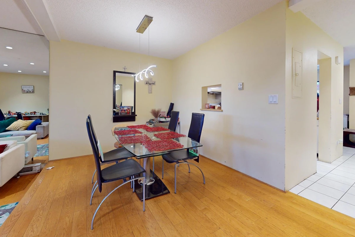 Dining Area Photo of 18 10391 No. 3 Road, Richmond, BC