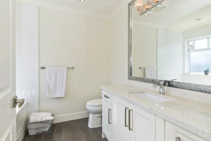 Guest Bathroom Photo of 4748A 55b Street, Ladner, BC