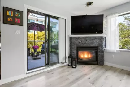 Hallway Photo of 404 225 Newport Drive, Port Moody, BC