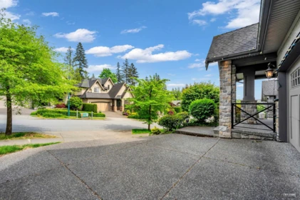 Garden / Landscaping Photo of 1318 Kingston Street, Coquitlam, BC