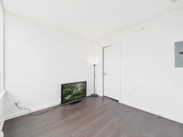 Guest Bathroom Photo of 2202 5515 Boundary Road, Vancouver, BC