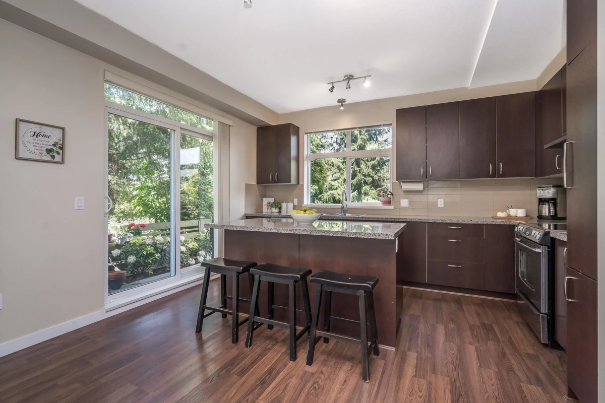Dining Area Photo of 123 2729 158 Street, Surrey, BC