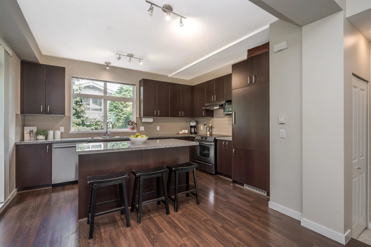 Family Room Photo of 123 2729 158 Street, Surrey, BC
