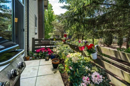 Garden / Landscaping Photo of 123 2729 158 Street, Surrey, BC
