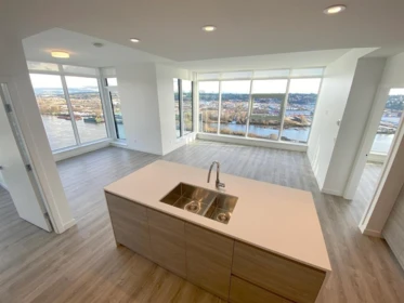 3207 680 Quayside Drive, New Westminster, BC, New Westminster — Apartment/Condo for sale
