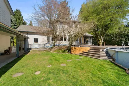 Outdoor Patio Photo of 17968 68 Avenue, Surrey, BC