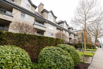 207 15325 17 Avenue, Surrey, BC, Surrey — Apartment/Condo for sale