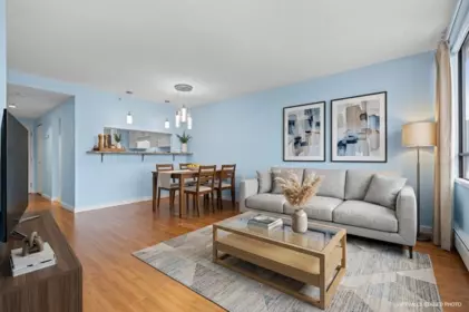 705 460 Westview Street, Coquitlam, BC, Coquitlam — Apartment/Condo for sale
