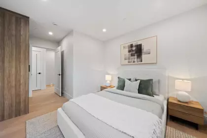 Entry Foyer Photo of 5032 Granville Street, Vancouver, BC