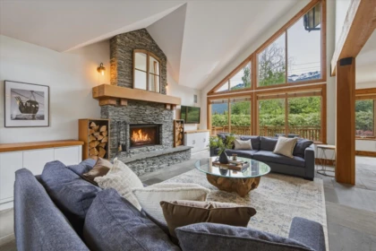 6260 Bishop Way, Whistler, BC, Whistler — Single Family Residence for sale