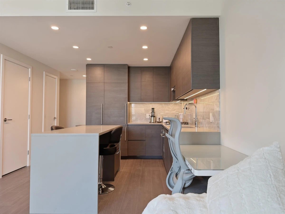 Dining Area Photo of 2707 2108 Gilmore Avenue, Burnaby, BC