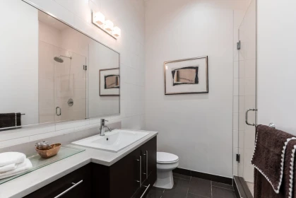 Hallway Photo of 304 2108 W 12th Avenue, Vancouver, BC