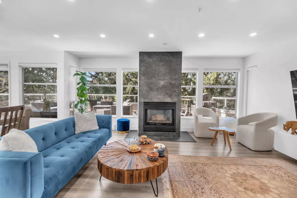 Family Room Photo of 8 2425 Edgemont Boulevard, North Vancouver, BC