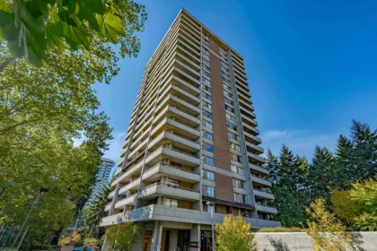 702 3771 Bartlett Court, Burnaby, BC, Burnaby — Apartment/Condo for sale