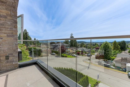 Basement Recreation Room Photo of 5920 181 Street, Surrey, BC
