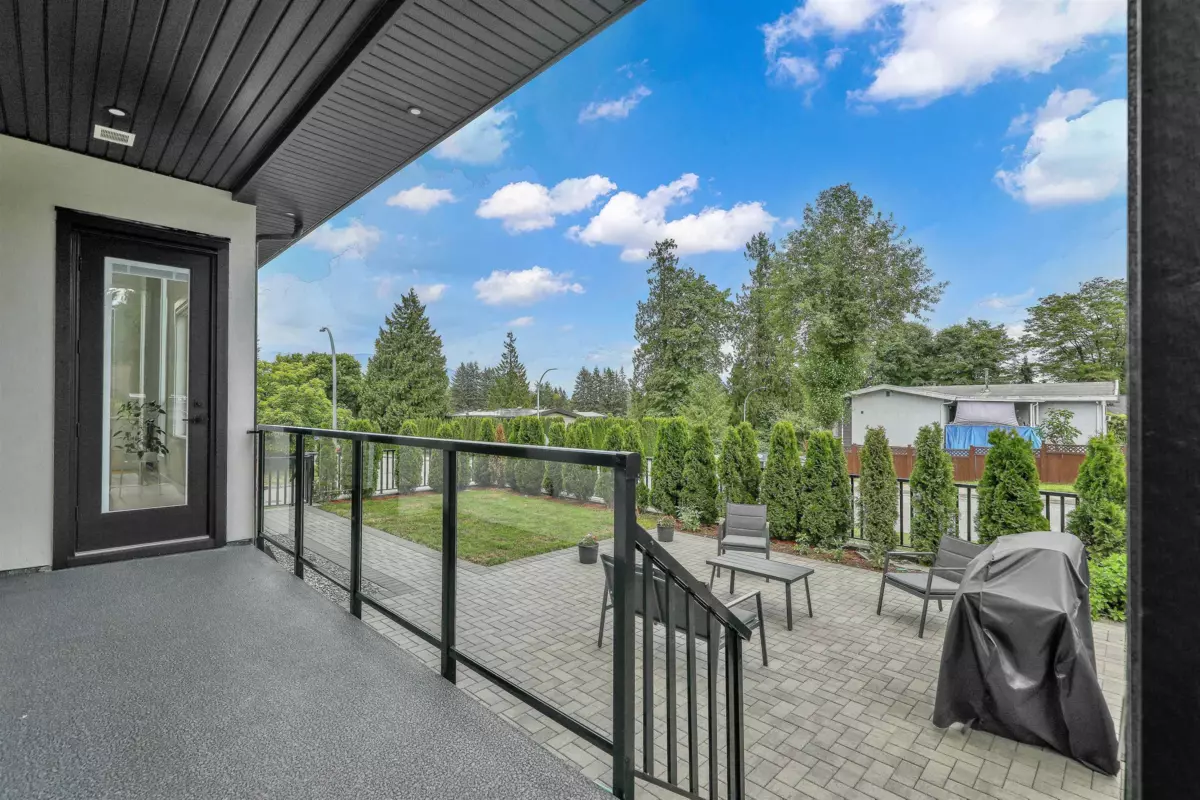 Dining Area Photo of 1938 Connaught Avenue, Port Coquitlam, BC