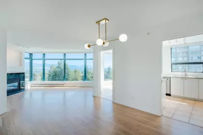 1006 4567 Hazel Street, Burnaby, BC, Burnaby — Apartment/Condo for sale