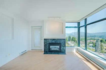 Kitchen Island Photo of 1006 4567 Hazel Street, Burnaby, BC