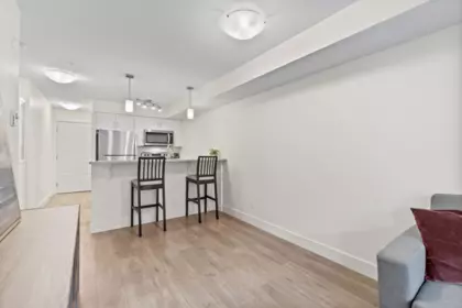 Kitchen Photo of 210 30515 Cardinal Avenue, Abbotsford, BC