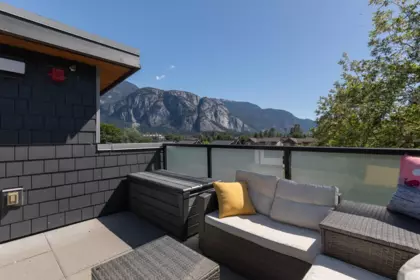 Swimming Pool Photo of 3 38447 Buckley Avenue, Squamish, BC