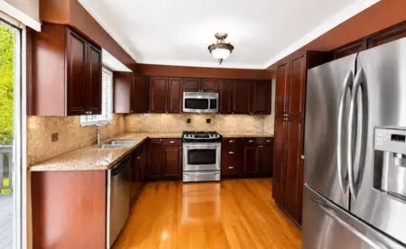 Kitchen Photo of 13450 112a Avenue, Surrey, BC