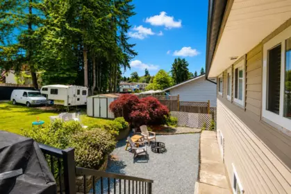 Laundry Room Photo of 13450 112a Avenue, Surrey, BC