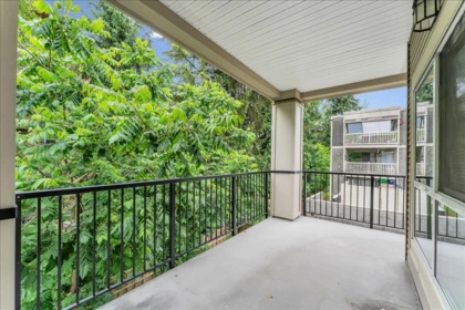 Kitchen Island Photo of 215 9655 King George Boulevard, Surrey, BC