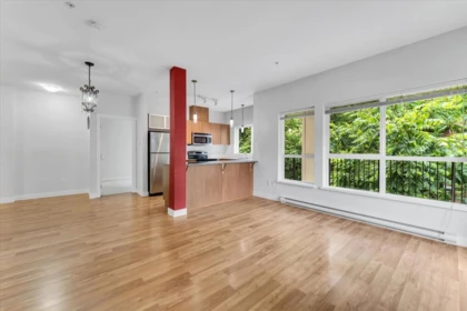 215 9655 King George Boulevard, Surrey, BC, Surrey — Apartment/Condo for sale