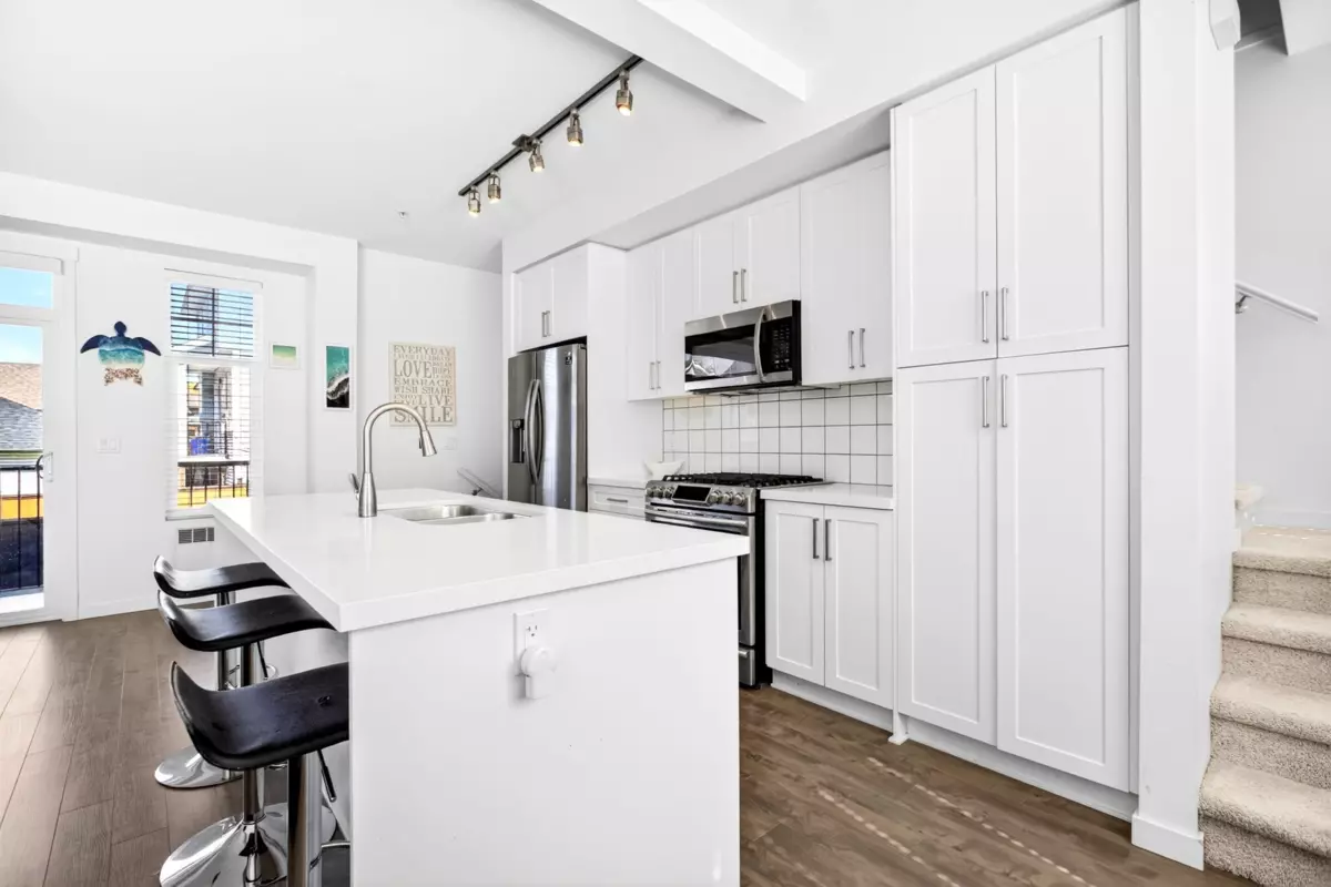 Family Room Photo of 7 11272 240 Street, Maple Ridge, BC