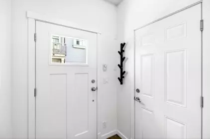 Entry Foyer Photo of 7 11272 240 Street, Maple Ridge, BC