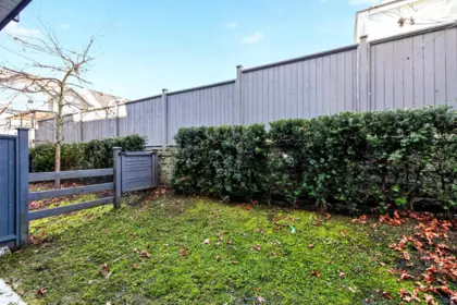Front Yard Photo of 7 11272 240 Street, Maple Ridge, BC