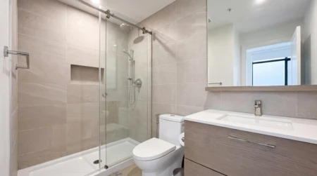 Primary Bathroom Photo of 3408 2181 Madison Avenue, Burnaby, BC