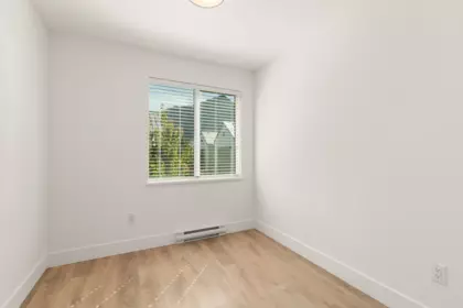Walk-In Closet Photo of 38001 Helm Way, Squamish, BC