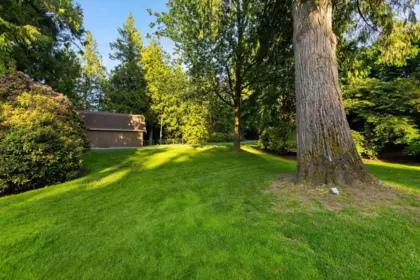 Garden / Landscaping Photo of 25149 72 Avenue, Langley, BC