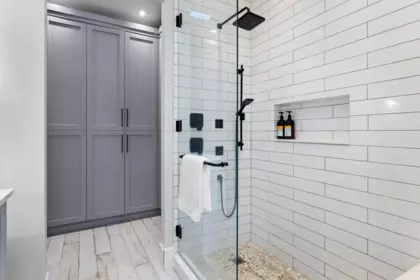 Guest Bathroom Photo of 25149 72 Avenue, Langley, BC