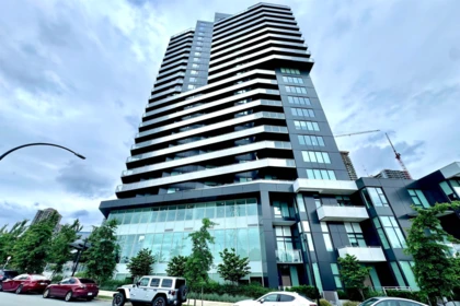 301 4433 Alaska Street, Burnaby, BC, Burnaby — Apartment/Condo for sale