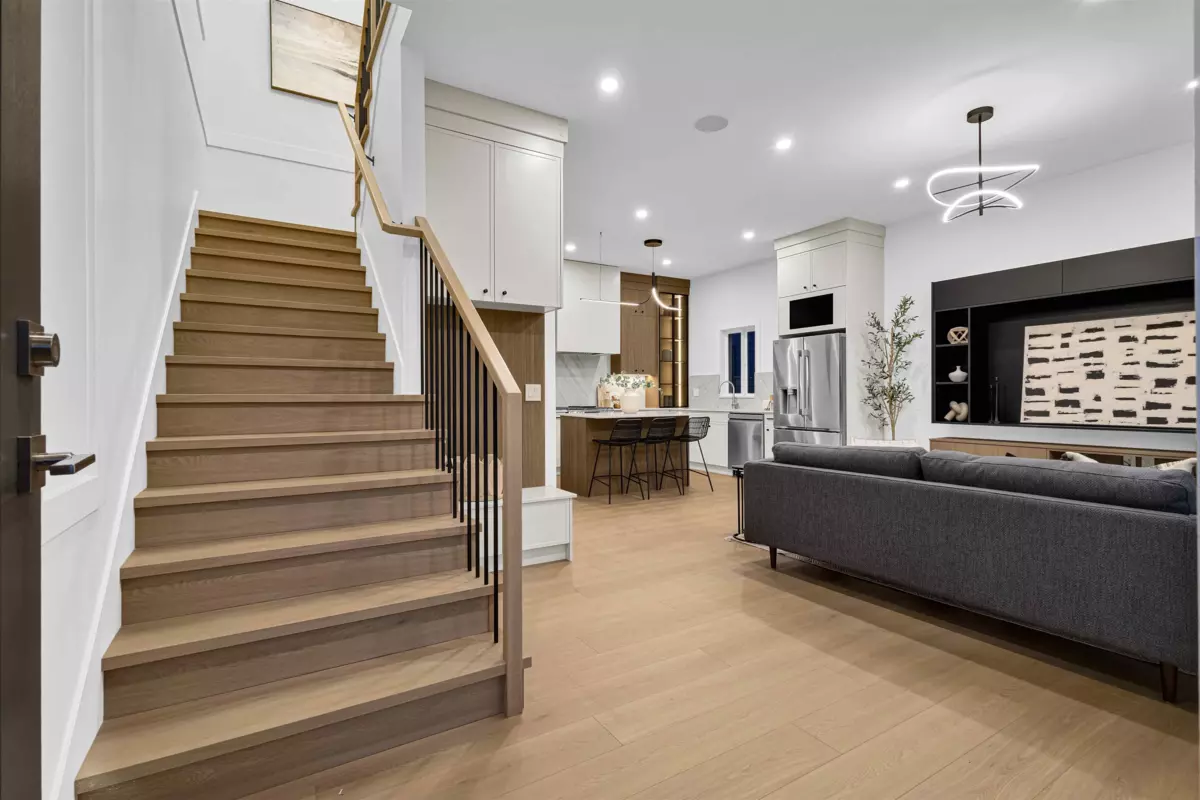 Living Room Photo of 101 6356 138 Street, Surrey, BC