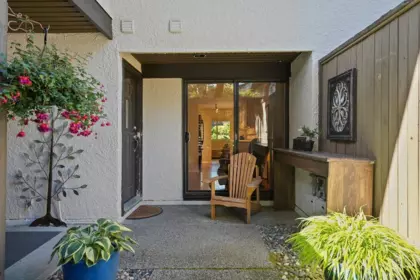 Front Yard Photo of 105 11491 7th Avenue, Richmond, BC